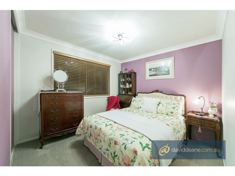 5 Sawyer Court, Petrie QLD 4502