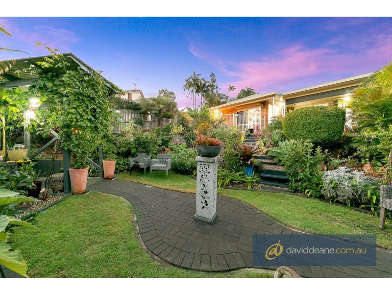 5 Sawyer Court, Petrie QLD 4502