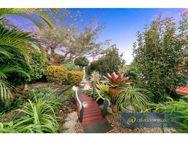 5 Sawyer Court, Petrie QLD 4502