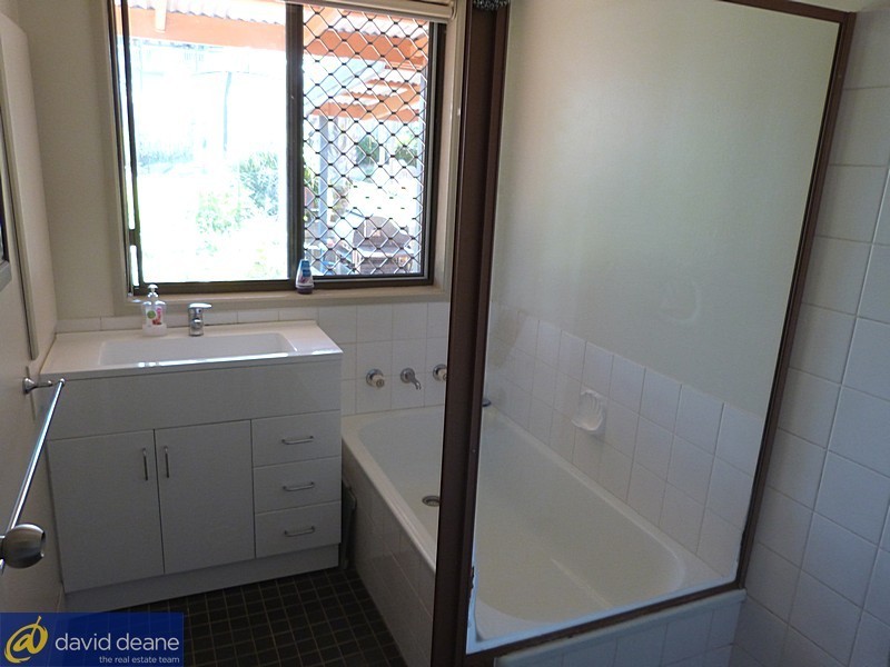 24 Gannon St, Mount Mee QLD 4521