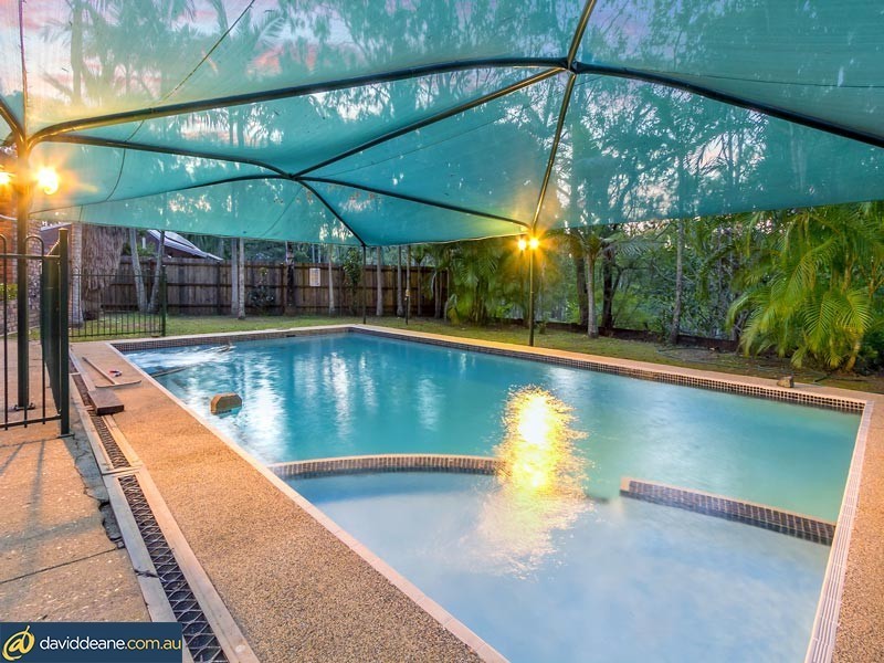 63 Whiteside Rd, Whiteside QLD 4503