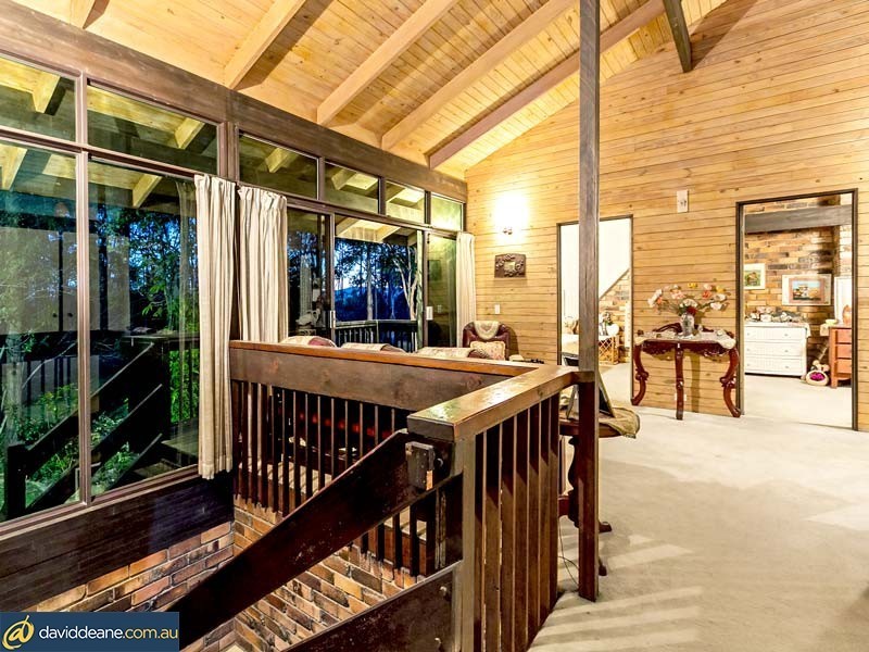 63 Whiteside Rd, Whiteside QLD 4503