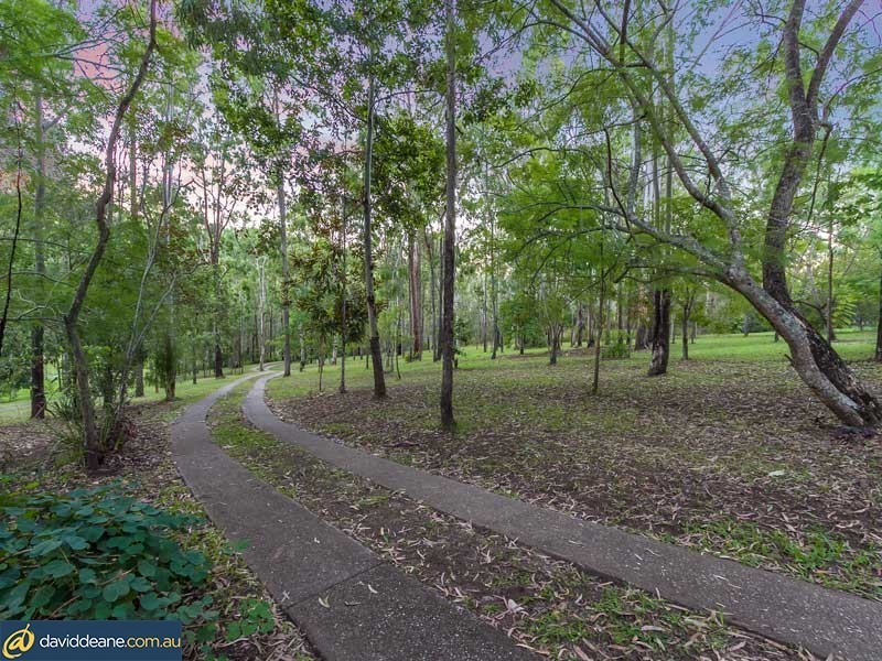 63 Whiteside Rd, Whiteside QLD 4503
