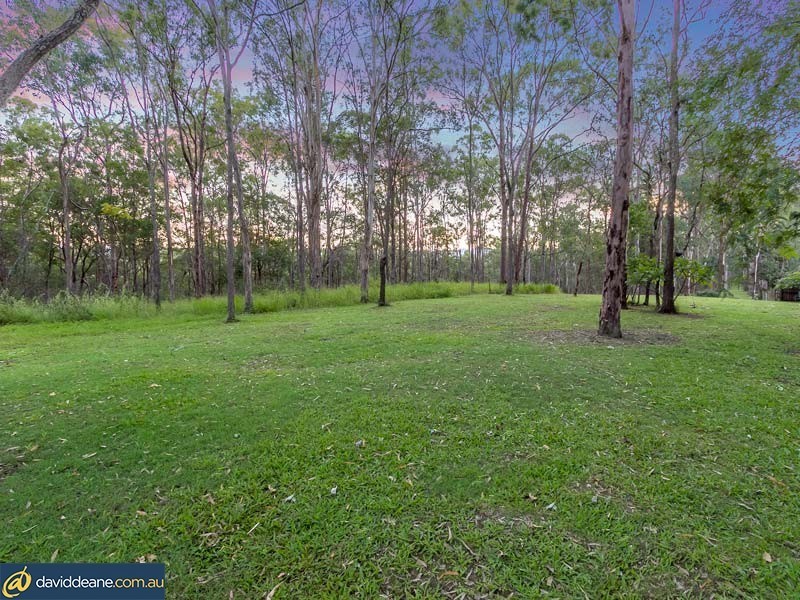 63 Whiteside Rd, Whiteside QLD 4503