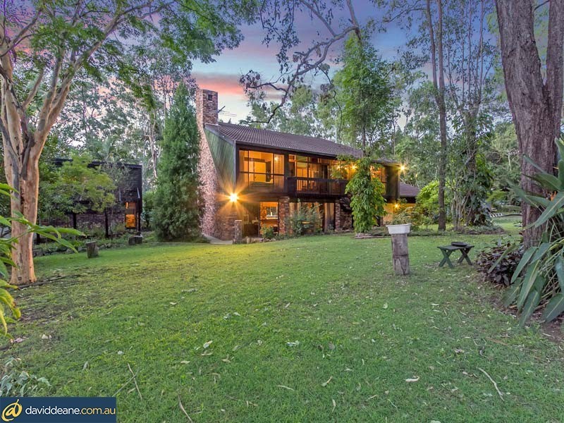 63 Whiteside Rd, Whiteside QLD 4503