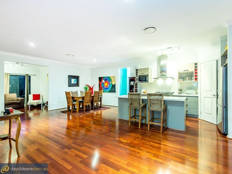 61 Castlewellan Cct, Warner QLD 4500