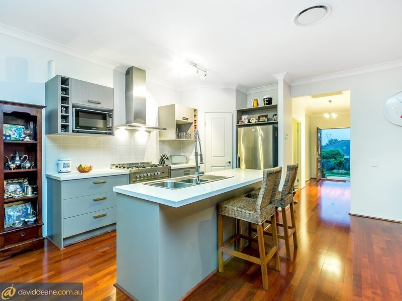 61 Castlewellan Cct, Warner QLD 4500