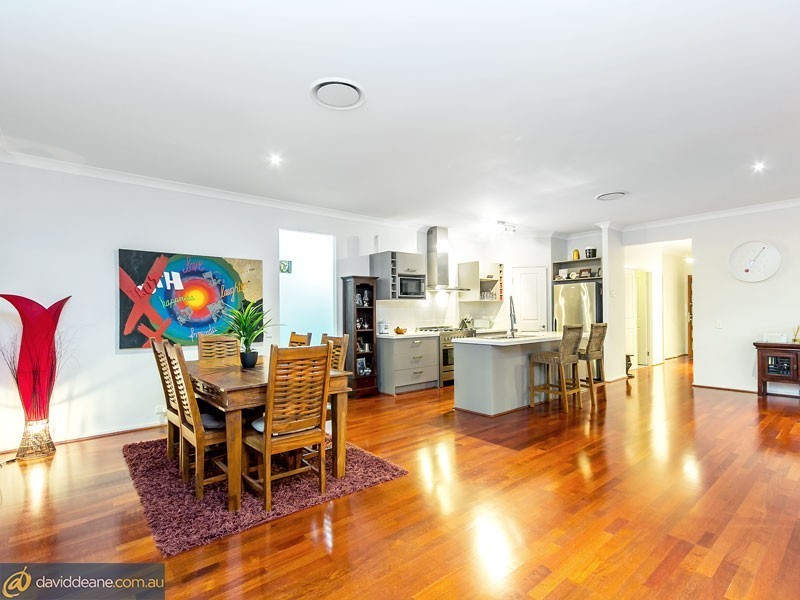 61 Castlewellan Cct, Warner QLD 4500