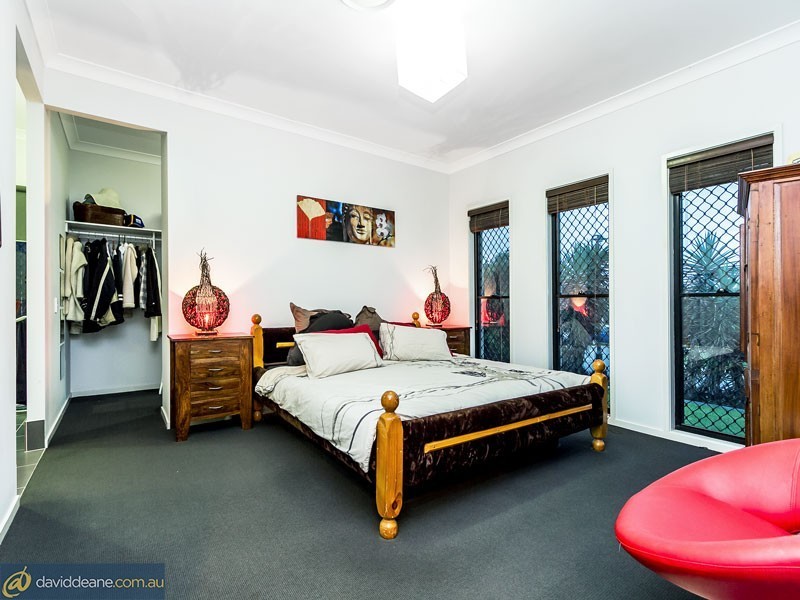 61 Castlewellan Cct, Warner QLD 4500