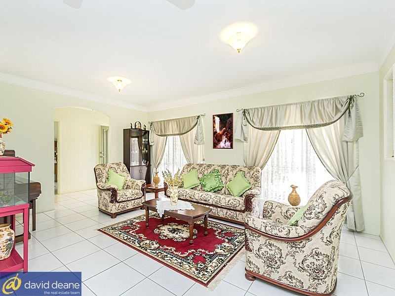 12a Slater Ave, Lawnton QLD 4501