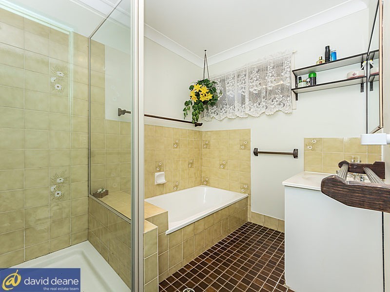 12 Colonial Drive, Lawnton QLD 4501