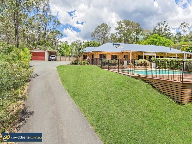 61 Whiteside Rd, Whiteside QLD 4503