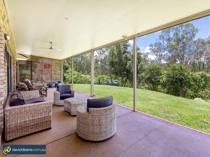 61 Whiteside Rd, Whiteside QLD 4503