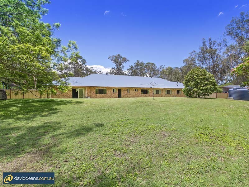 61 Whiteside Rd, Whiteside QLD 4503