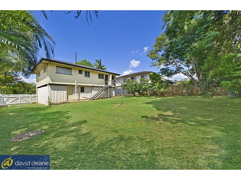 28 Lavercombe Drive, Kallangur QLD 4503