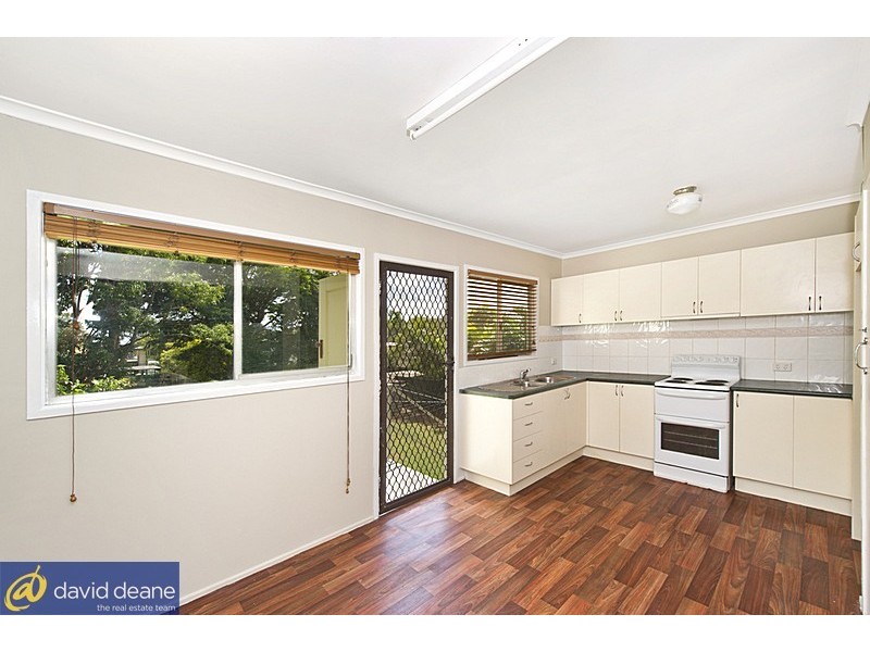 28 Lavercombe Drive, Kallangur QLD 4503