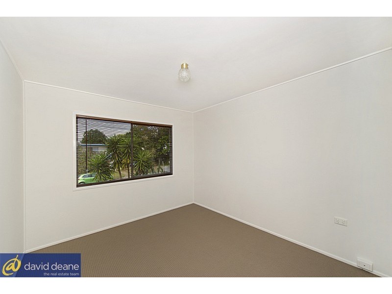 28 Lavercombe Drive, Kallangur QLD 4503