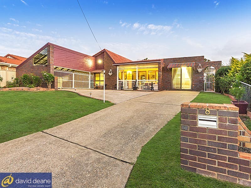 8 Clarendon St, Strathpine QLD 4500