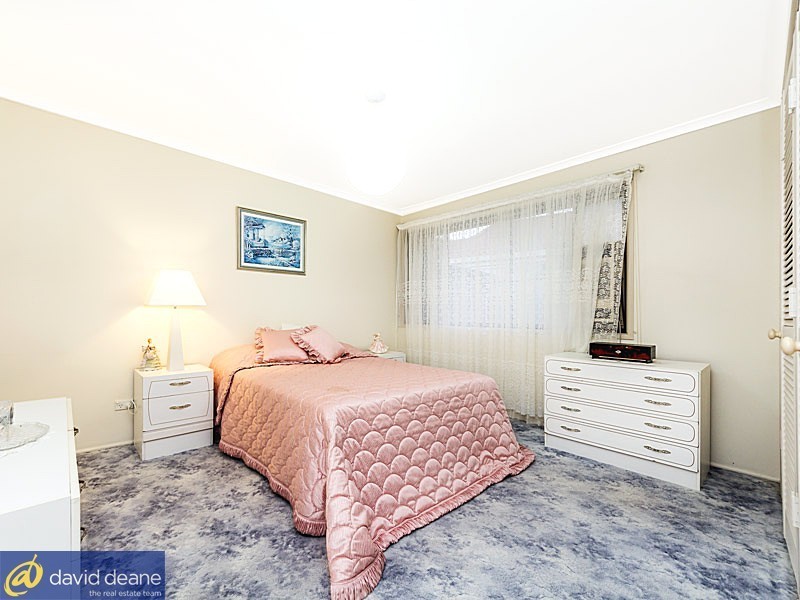 8 Clarendon St, Strathpine QLD 4500