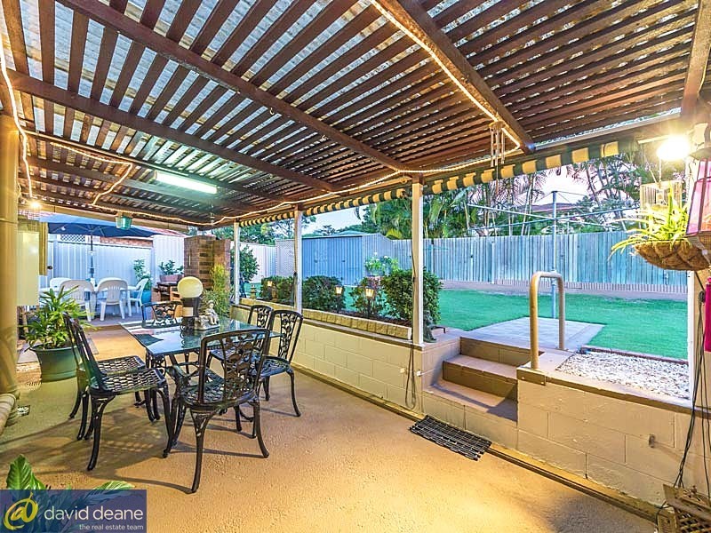 8 Clarendon St, Strathpine QLD 4500