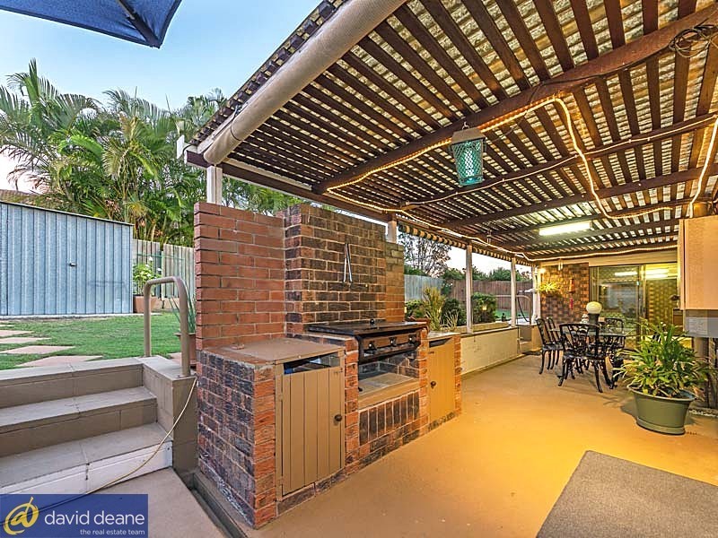 8 Clarendon St, Strathpine QLD 4500