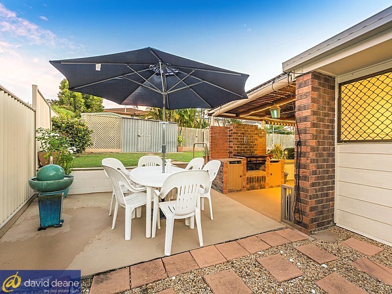 8 Clarendon St, Strathpine QLD 4500