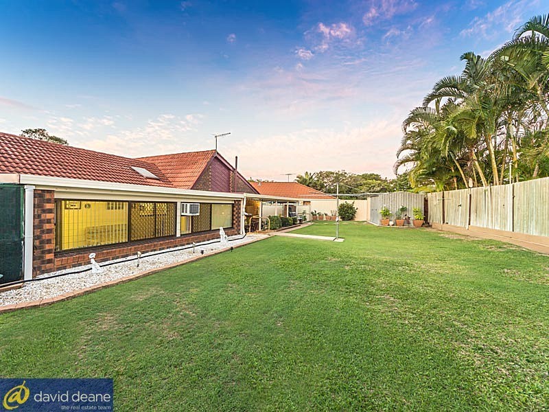 8 Clarendon St, Strathpine QLD 4500