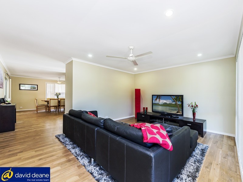 31 Macquarie Dr, Petrie QLD 4502