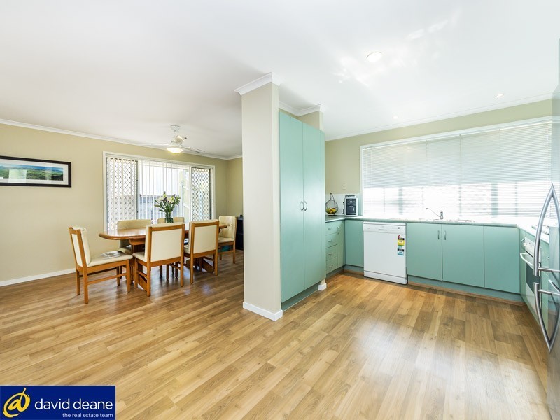 31 Macquarie Dr, Petrie QLD 4502