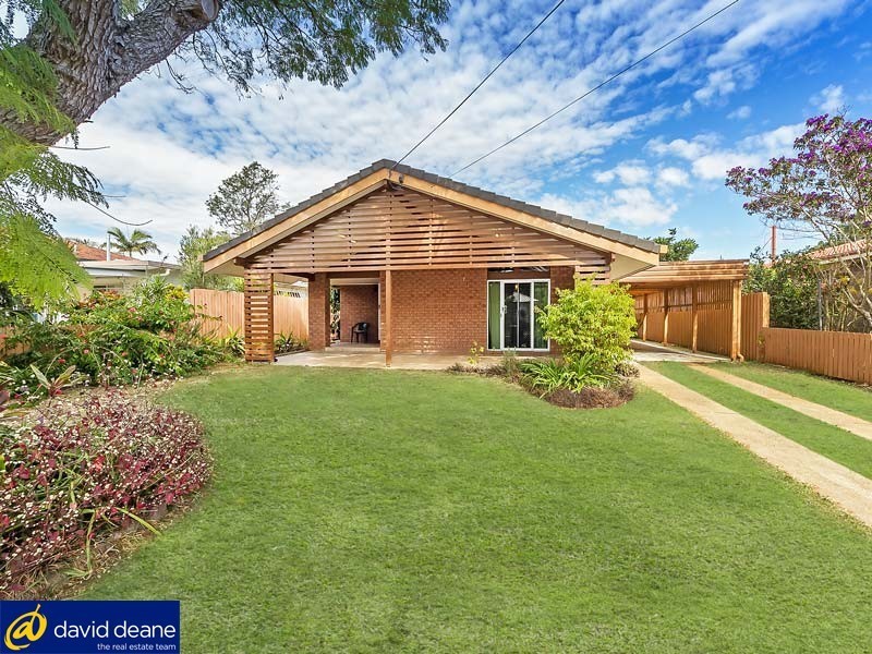 16 Brennan Pde, Strathpine QLD 4500