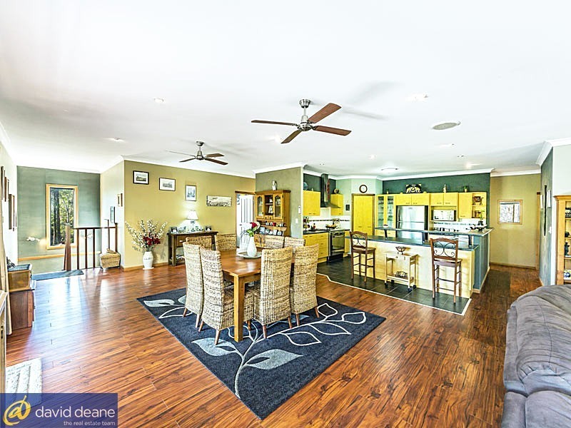 858 Clear Mountain Road, Cashmere QLD 4500