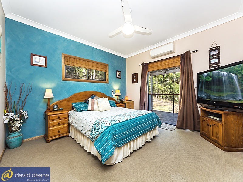858 Clear Mountain Road, Cashmere QLD 4500