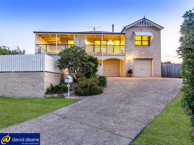 8 Beakey Close, Petrie QLD 4502