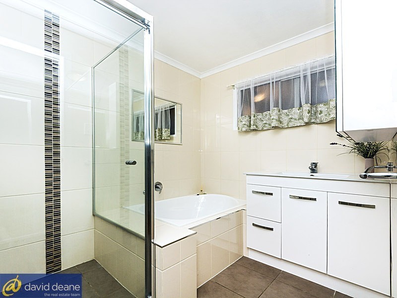 5 Outlook Pde, Bray Park QLD 4500