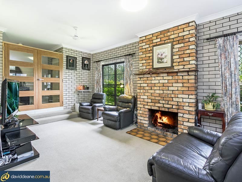 28 Harvey St, Strathpine QLD 4500