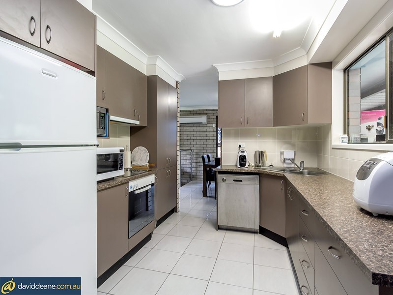 28 Harvey St, Strathpine QLD 4500