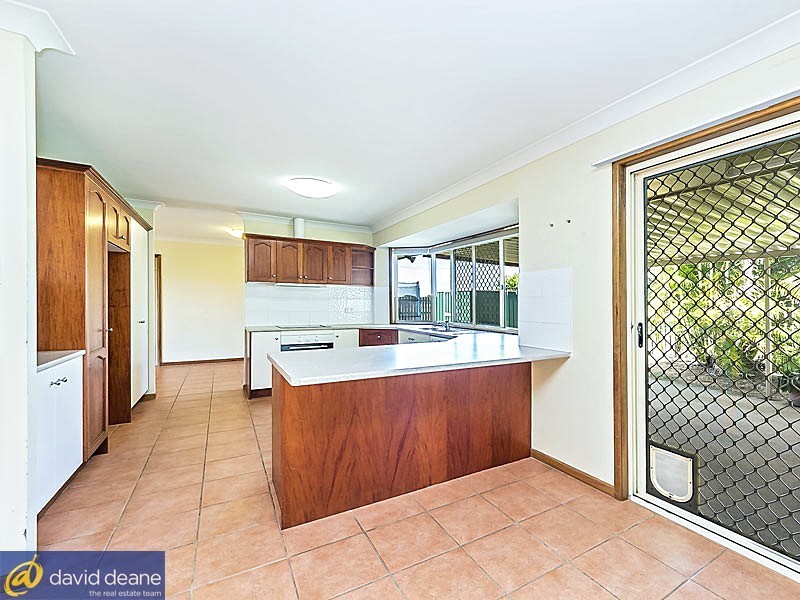 2 Piccadilly St, Strathpine QLD 4500