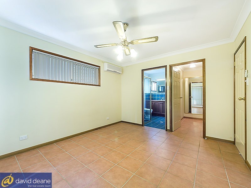 2 Piccadilly St, Strathpine QLD 4500