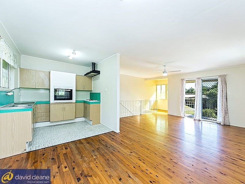 5 Gail St, Kallangur QLD 4503