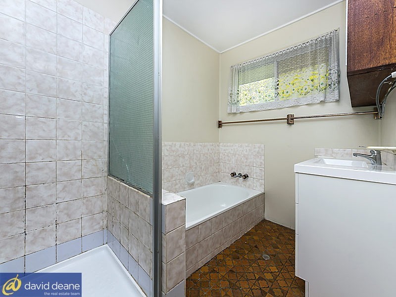 5 Gail St, Kallangur QLD 4503