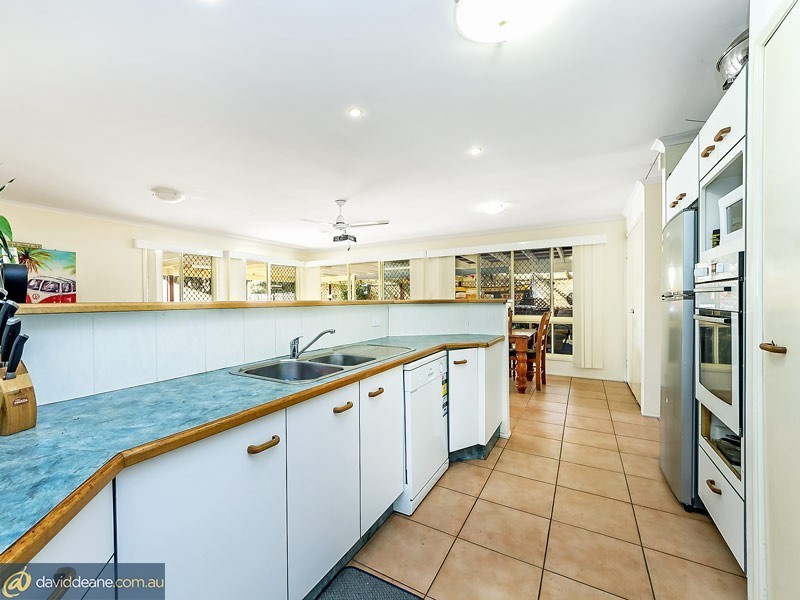 22 Jenelle St, Kallangur QLD 4503