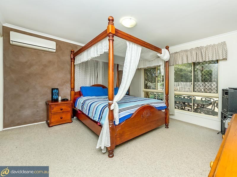 22 Jenelle St, Kallangur QLD 4503