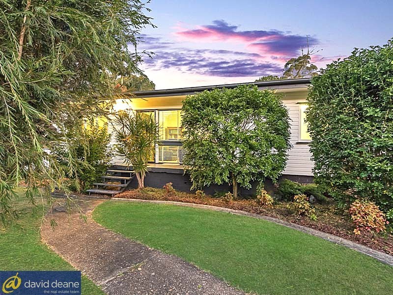 14 Joora Av, Petrie QLD 4502