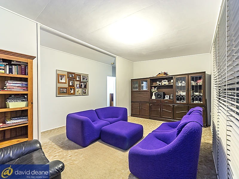 14 Joora Av, Petrie QLD 4502