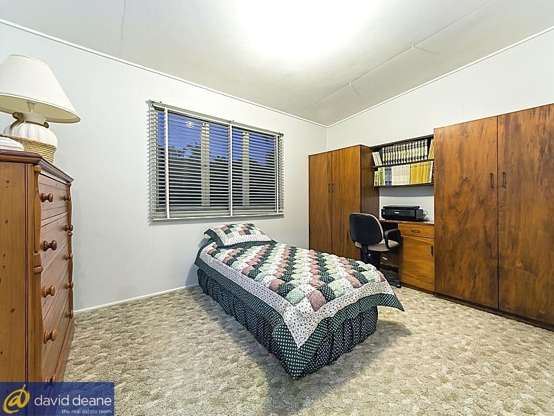 14 Joora Av, Petrie QLD 4502