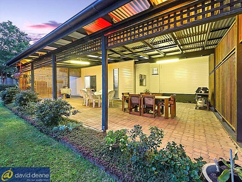 14 Joora Av, Petrie QLD 4502