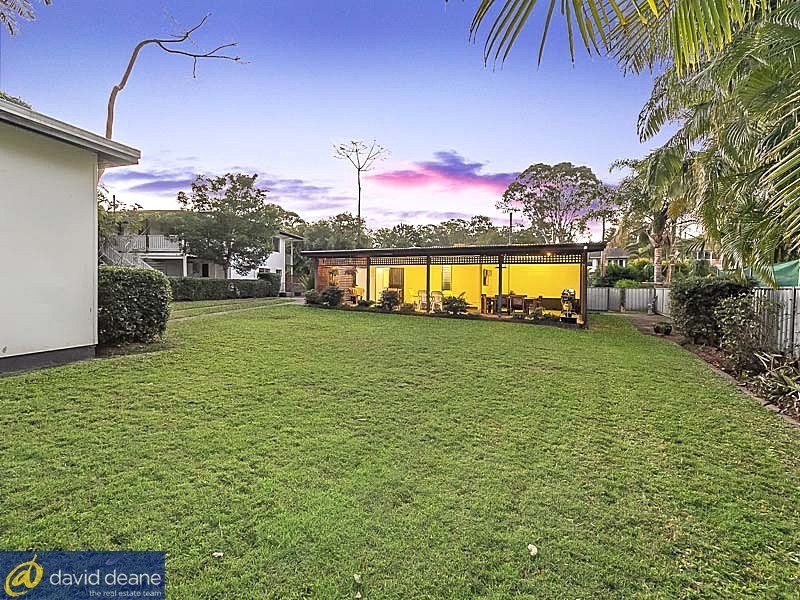 14 Joora Av, Petrie QLD 4502