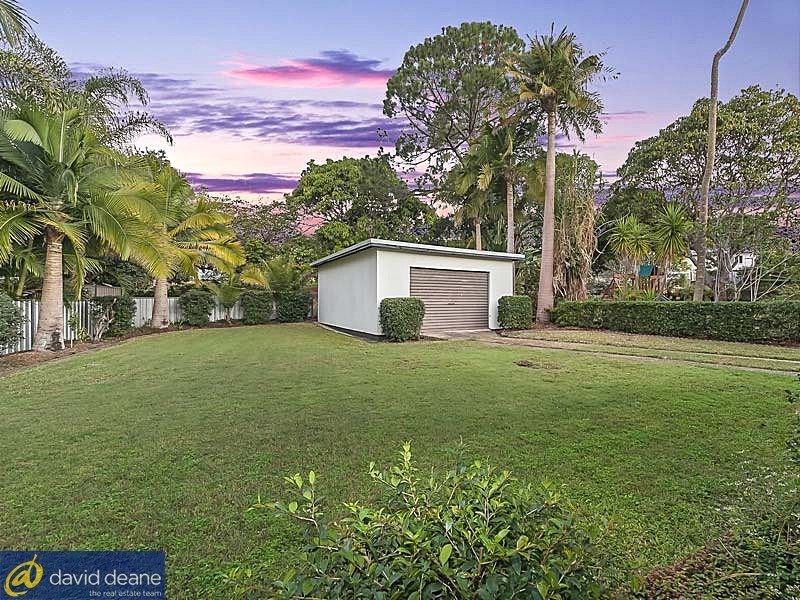 14 Joora Av, Petrie QLD 4502