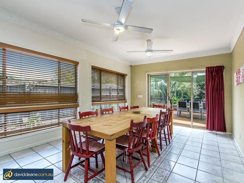 55 Eucumbene Dr, Petrie QLD 4502