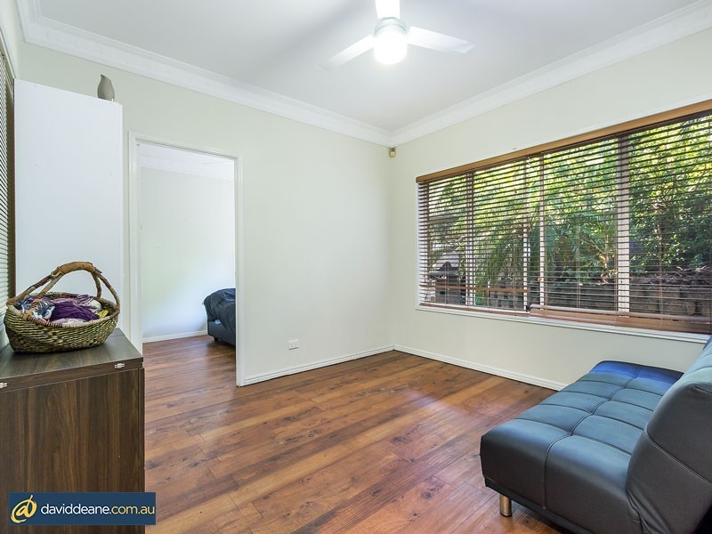 55 Eucumbene Dr, Petrie QLD 4502